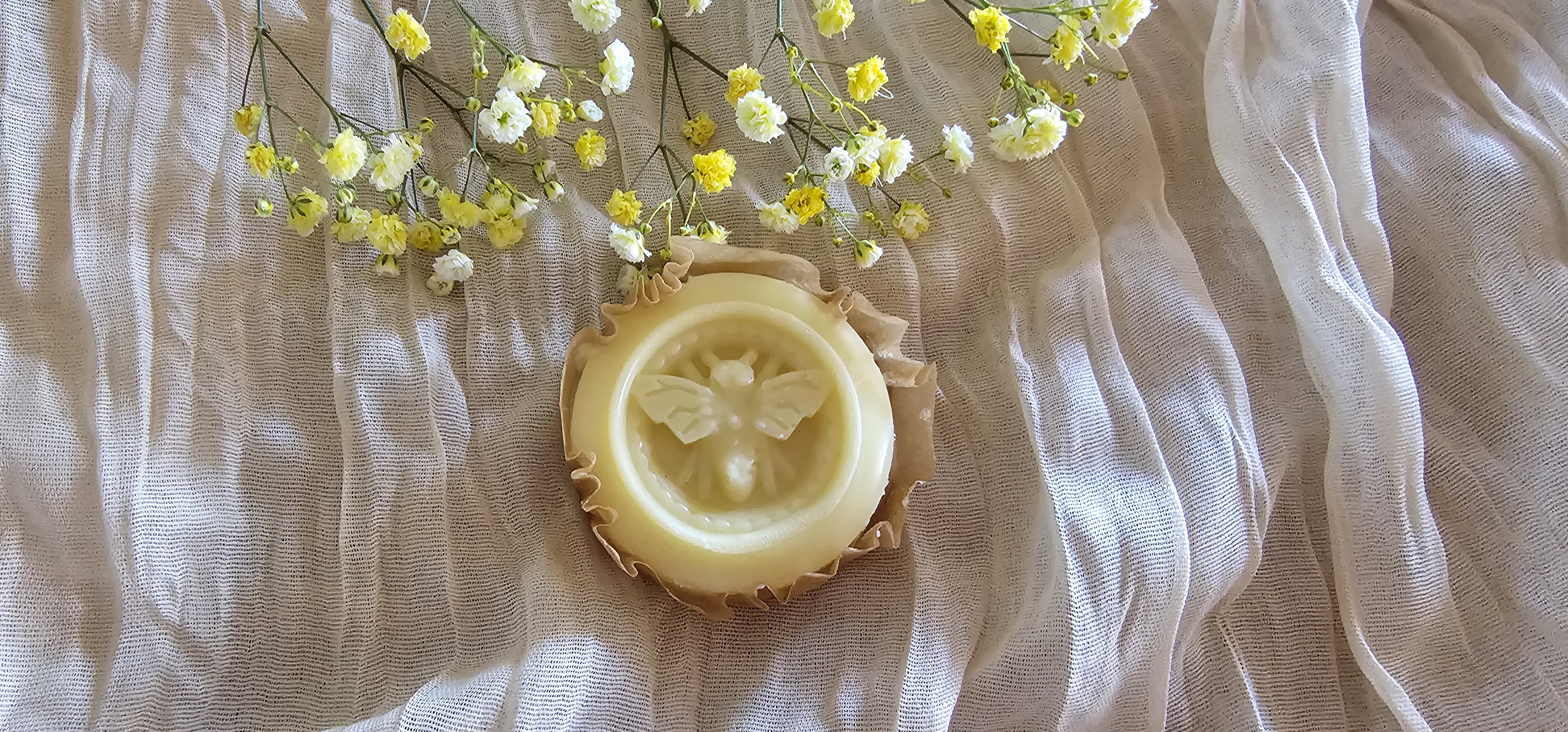 Honey & Beeswax Lotion Bar